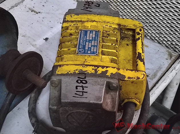 Cod.1478-U-Vibrador-para-hormigón-02